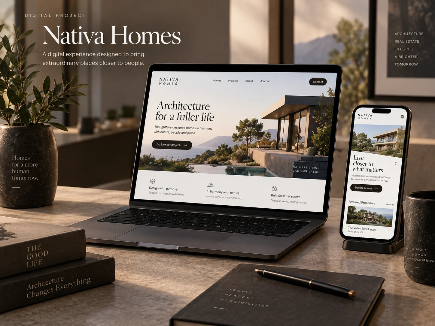 Laptop y móvil mostrando el sitio web de Nativa Homes